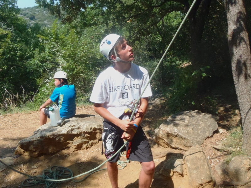 Village Camps International Summer Camp Ard&egrave;che, France 2019-07-26 https://www.villagecamps.com/journals_admin/images/66-9-Ignacio beelays.jpg